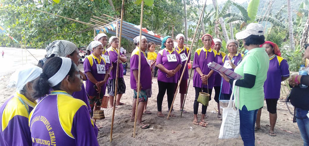 Lomba Huhate Perempuan Jemaat GPM Hulung