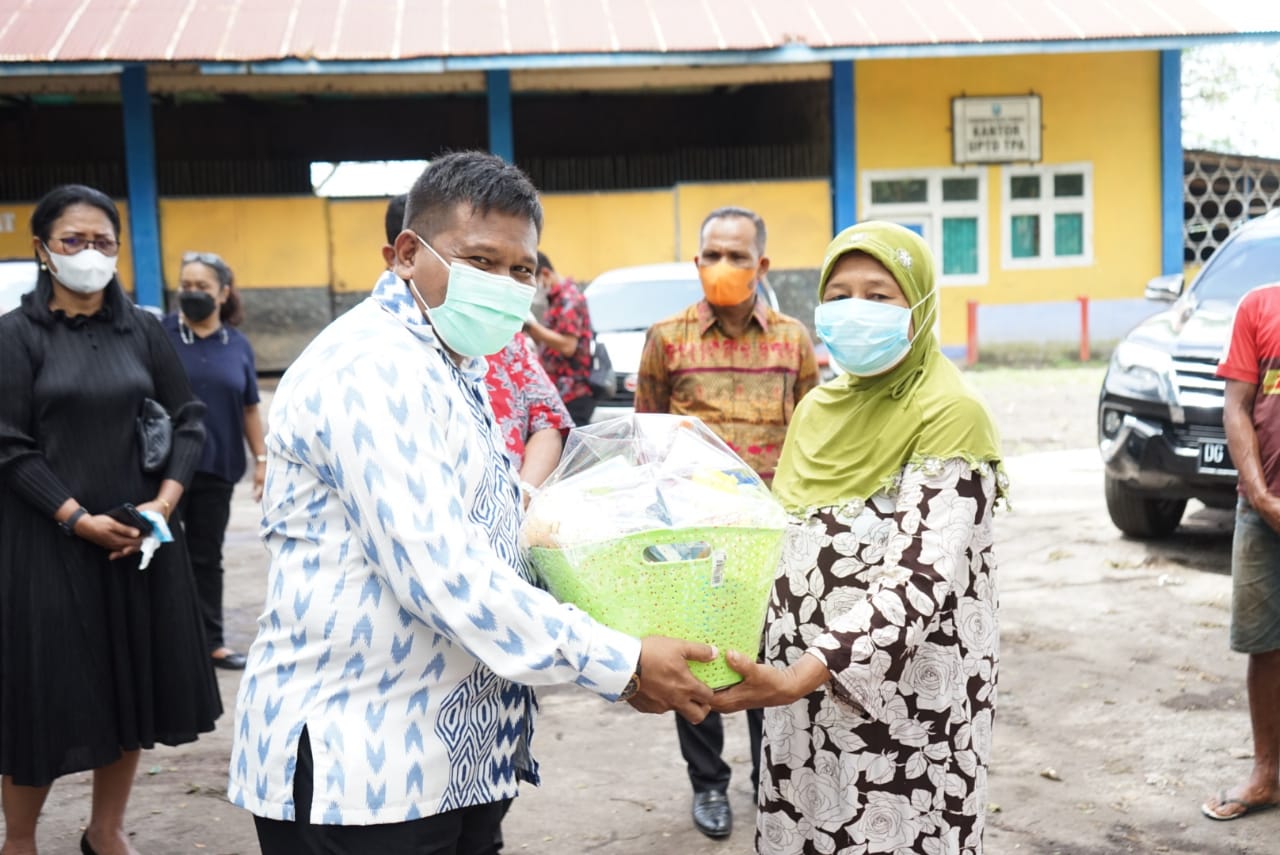 PHBG Sinode GPM Berbagi Bingkisan Natal di TPA Ternate