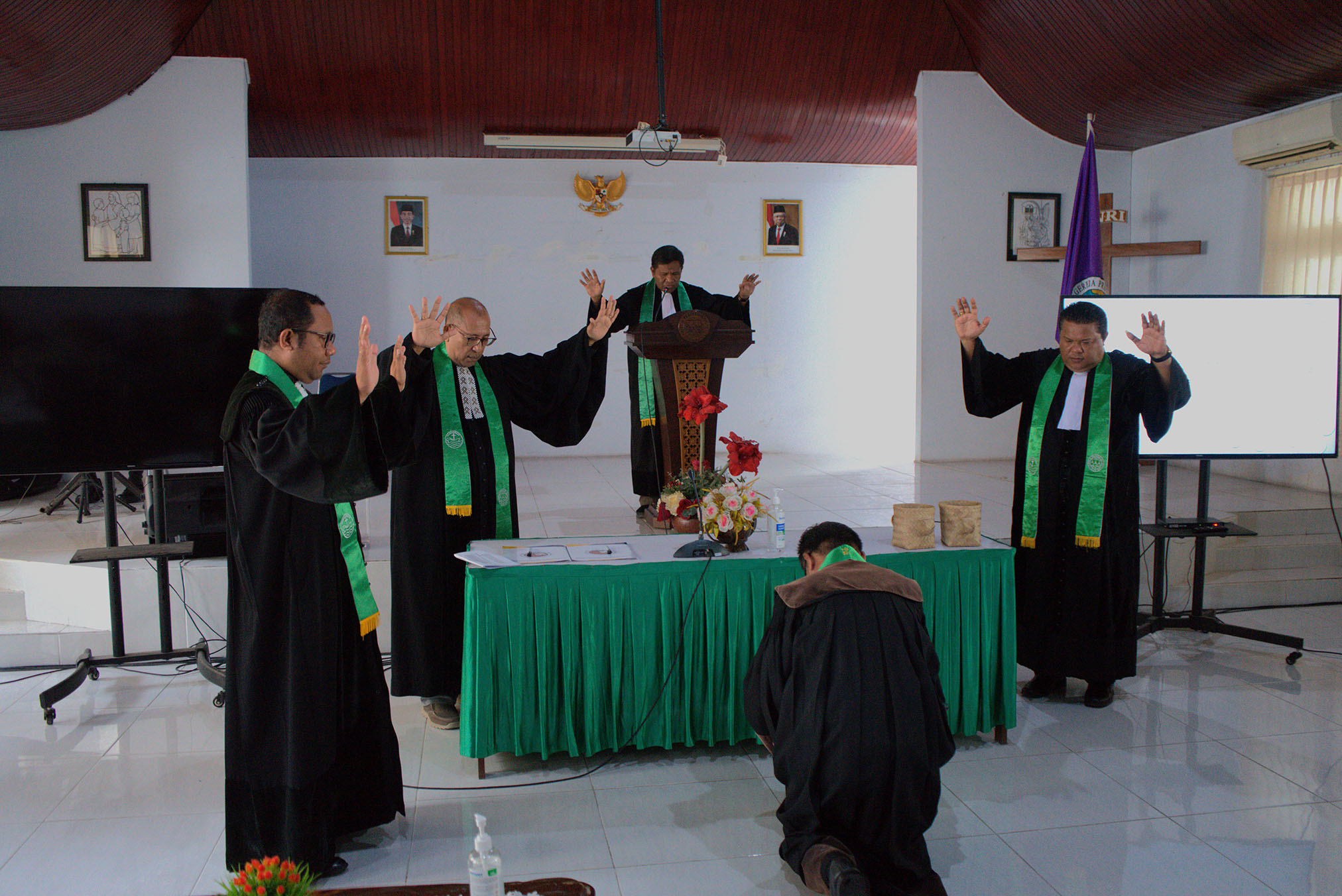 Penugasan Pendeta Ferry Nahusona Sebagai Pendeta Kampus Universitas Kristen Satya Wacana