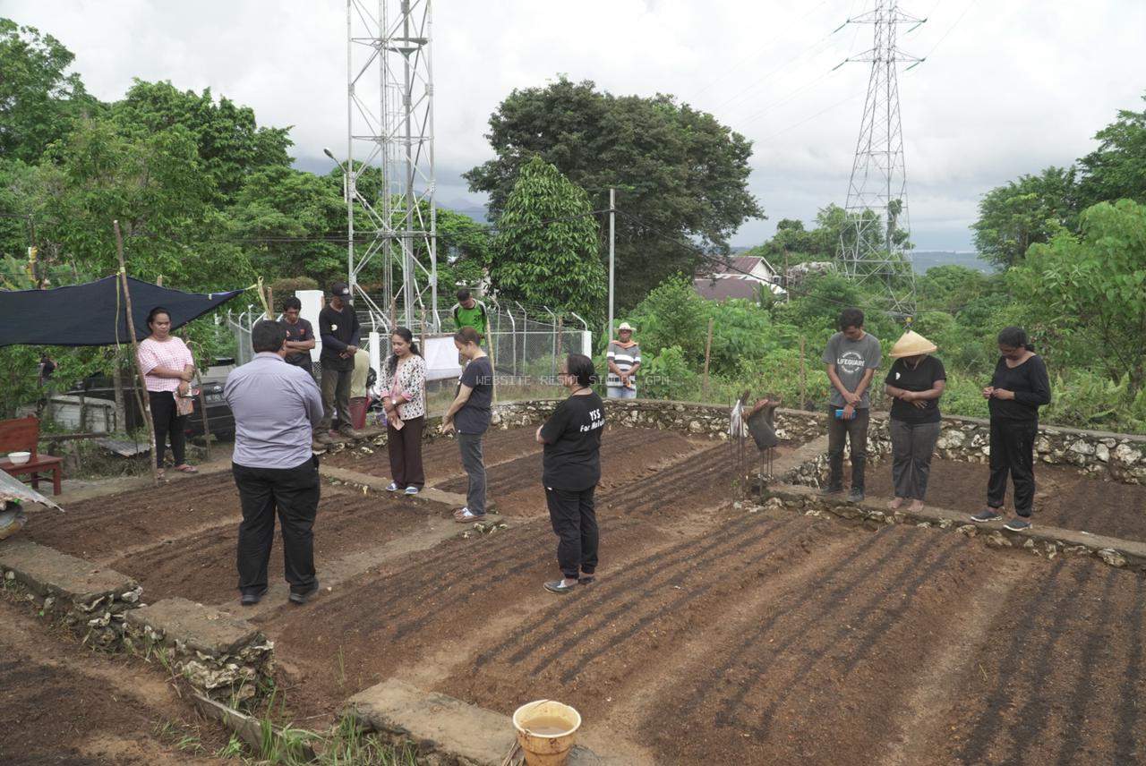 YSS Lakukan Penanaman Taman Dapur (Kitchen Garden)